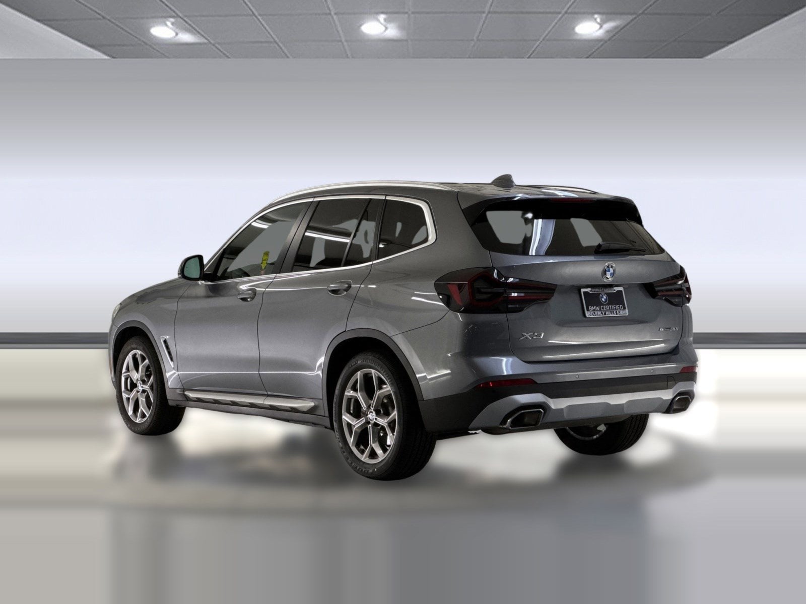 2023 BMW X3 photo 2