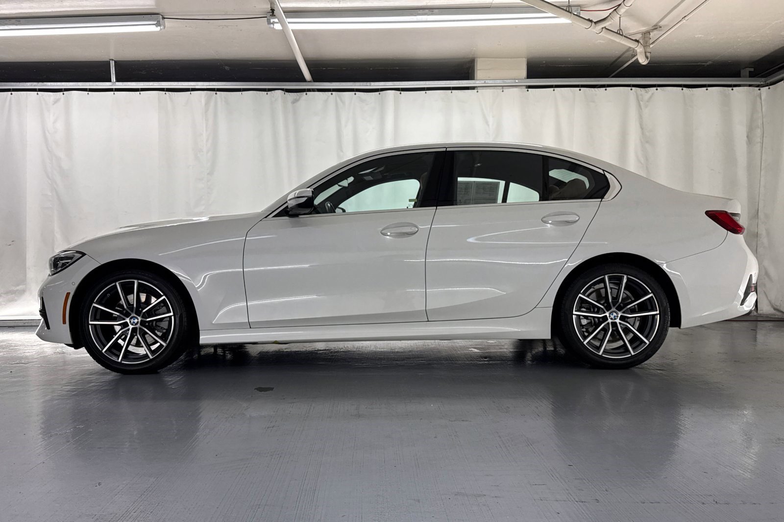 2019 Bmw 330i 3-Series photo 2