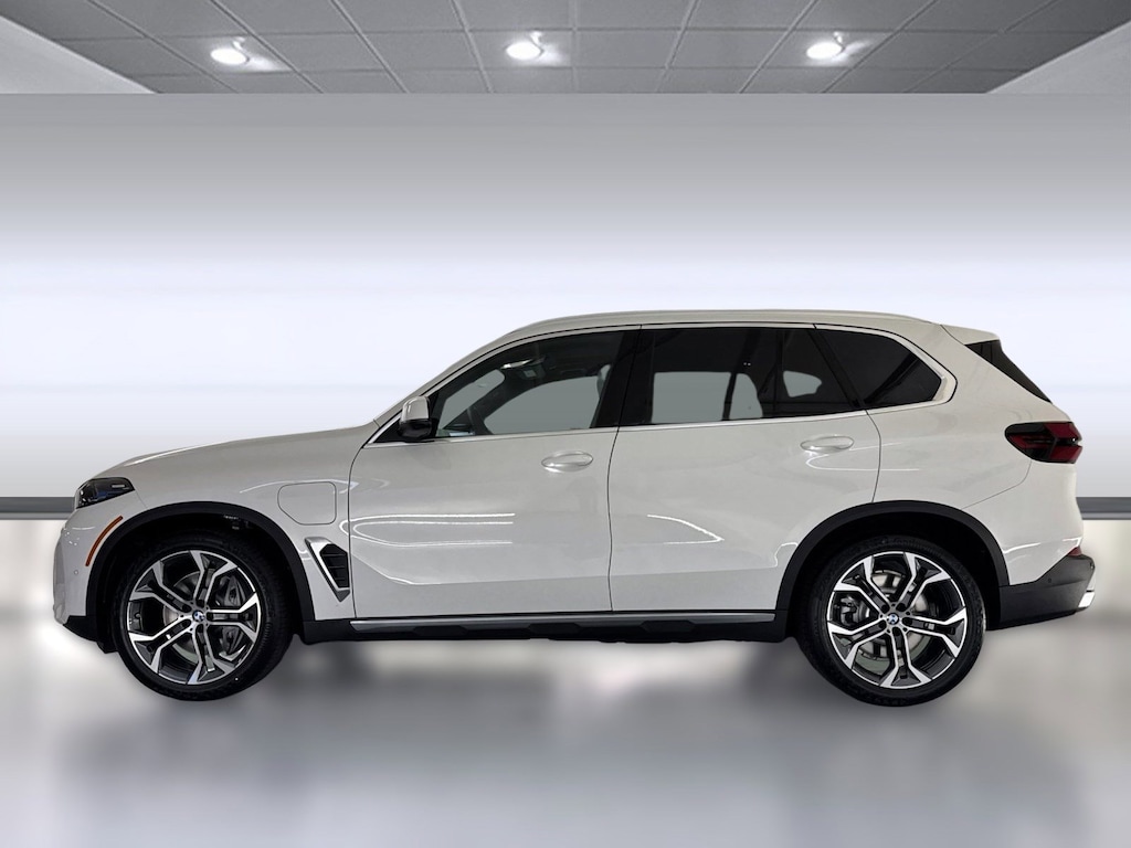 New 2026 BMW X5 PHEV xDrive50e SUV
