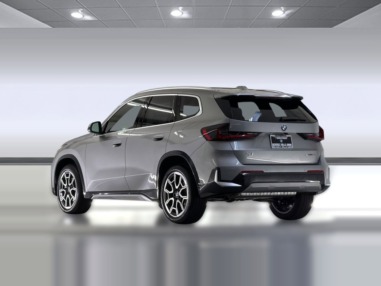 2026 BMW X1 xDrive28i photo 2