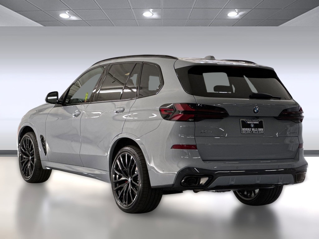 New 2026 BMW X5 sDrive40i SUV