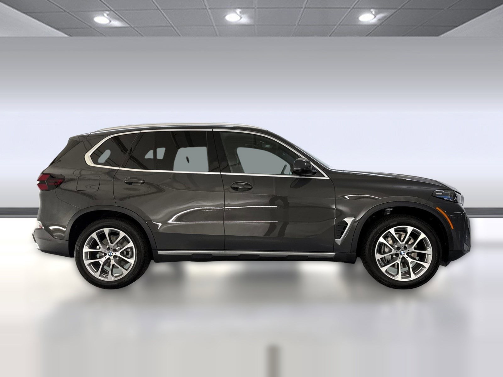 2026 BMW X5 sDrive40i photo 3