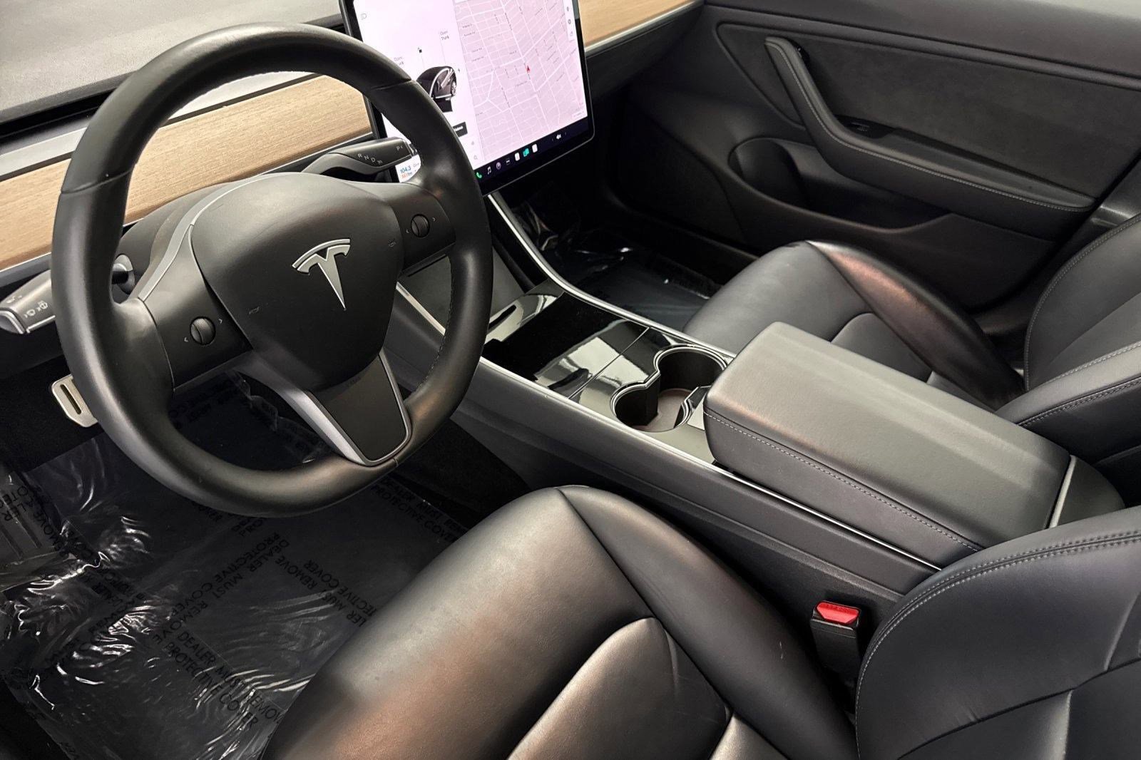 2018 Tesla Model 3 Performance photo 4