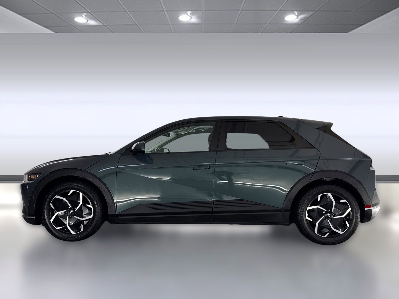 2022 Hyundai Ioniq 5 SEL photo 2
