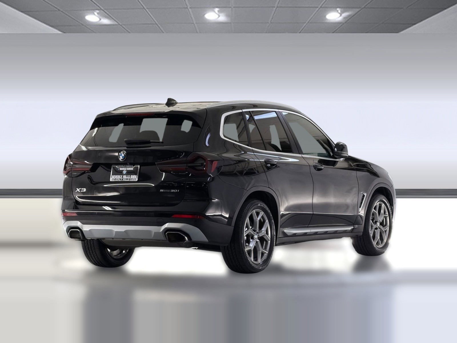 2023 BMW X3 photo 3