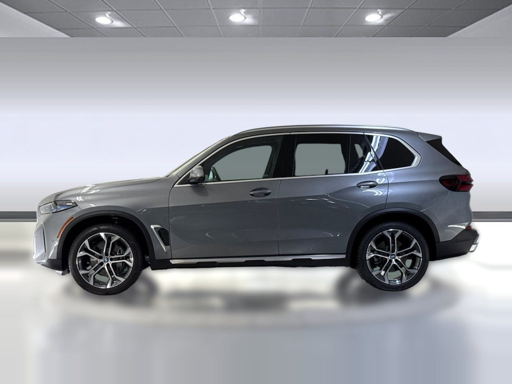 New 2026 BMW X5 sDrive40i SUV