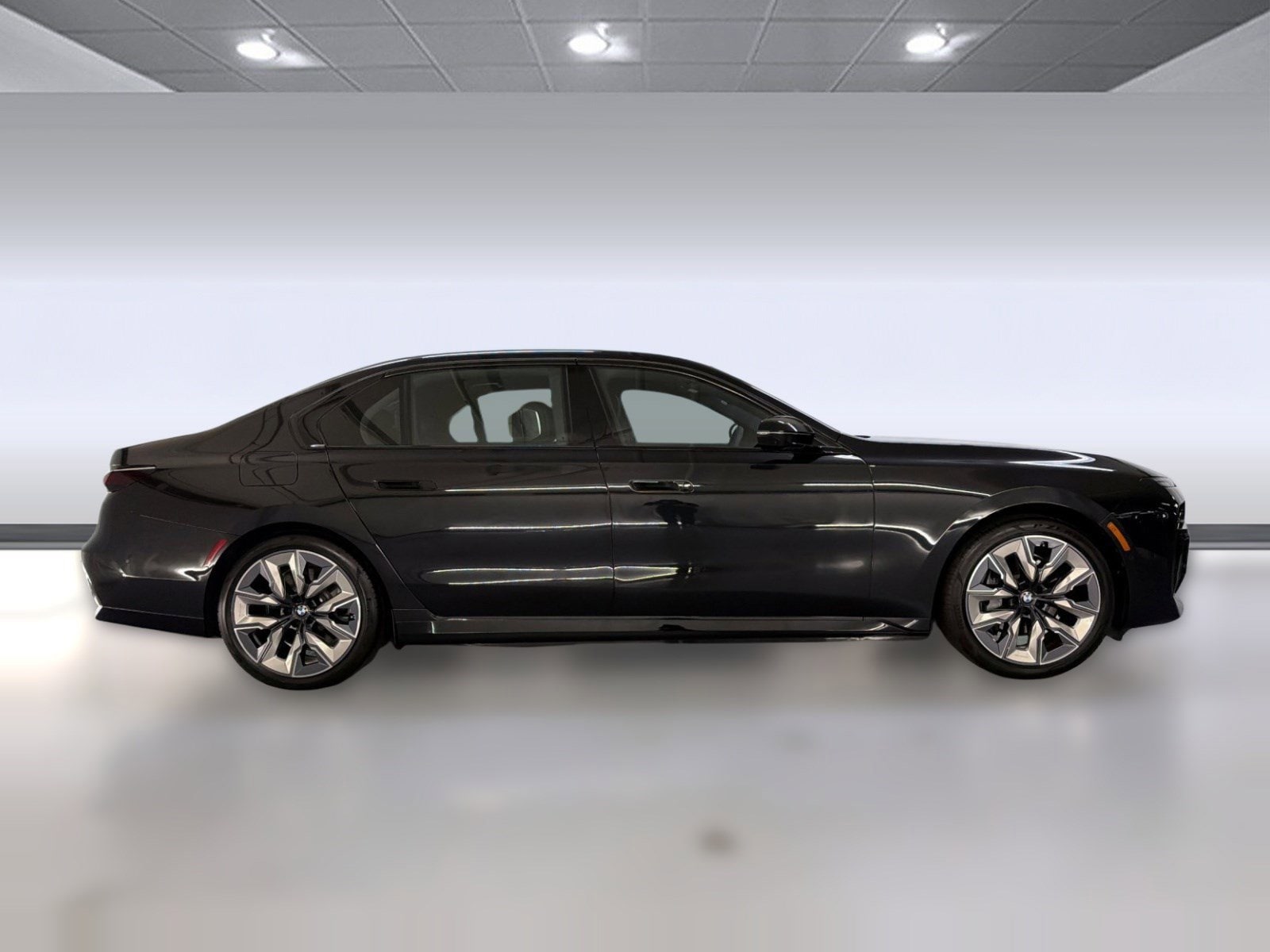 2025 BMW i7 50 - Photo 7