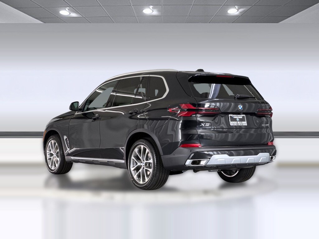 New 2026 BMW X5 sDrive40i SUV