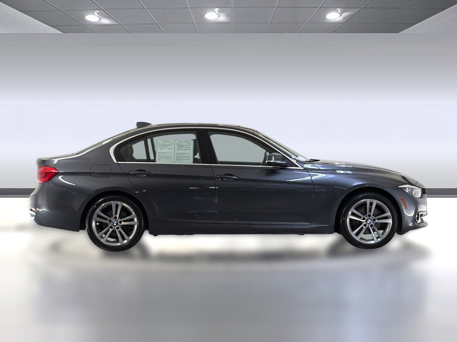 2018 BMW 330i photo 3