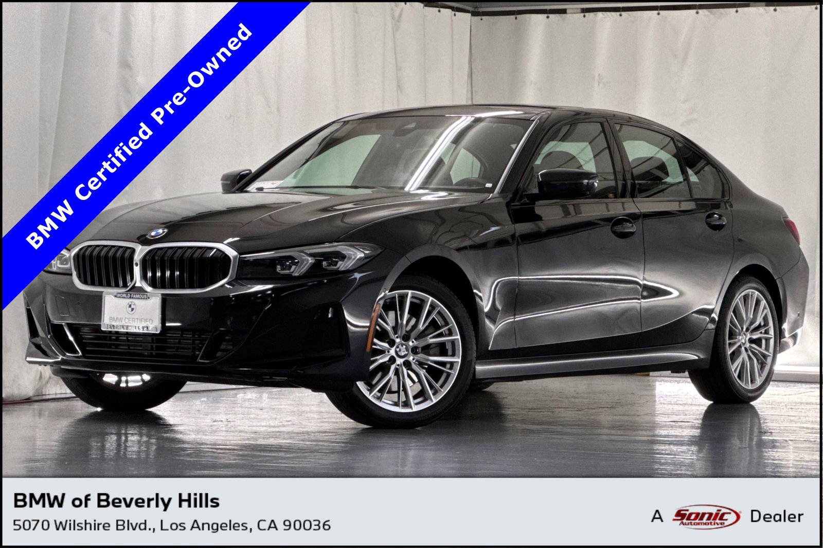 2023 BMW 3 Series 330i's photo