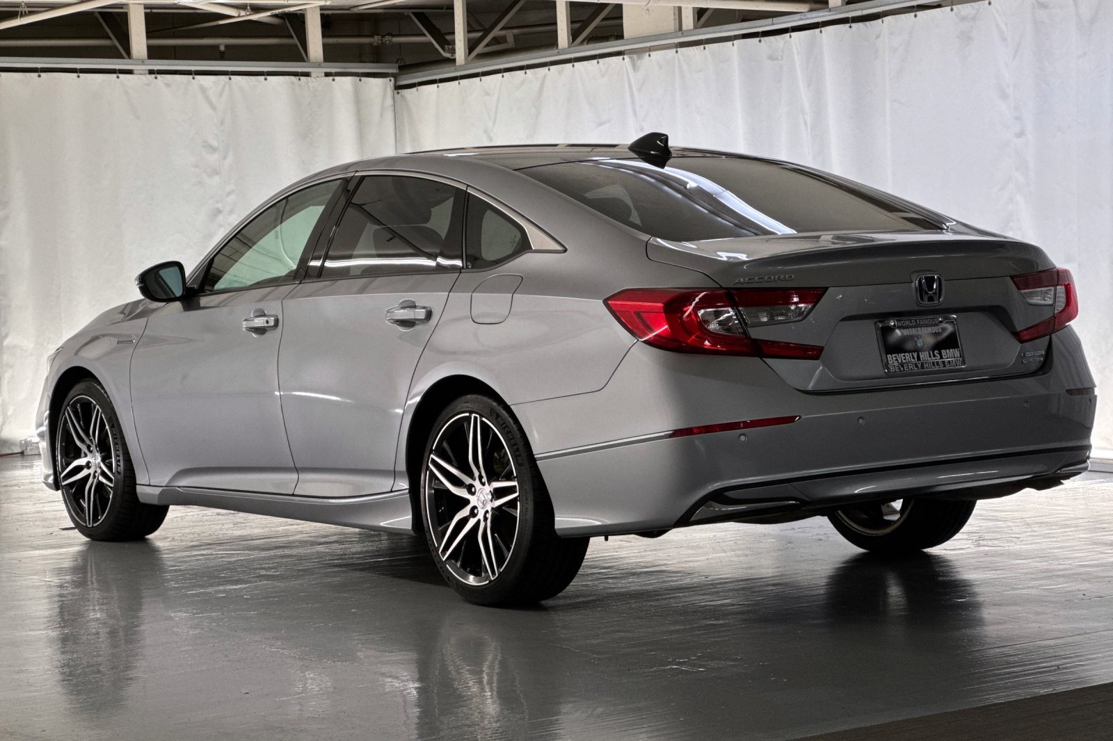 2022 Honda Accord Hybrid Touring photo 3
