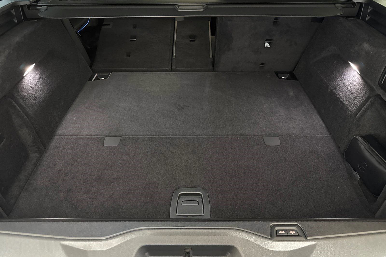 2026 BMW X5 50e - Photo 28