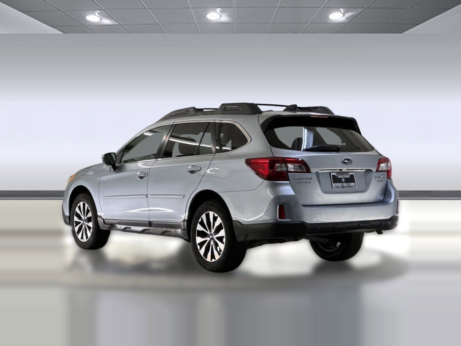 2017 Subaru Outback Limited photo 2