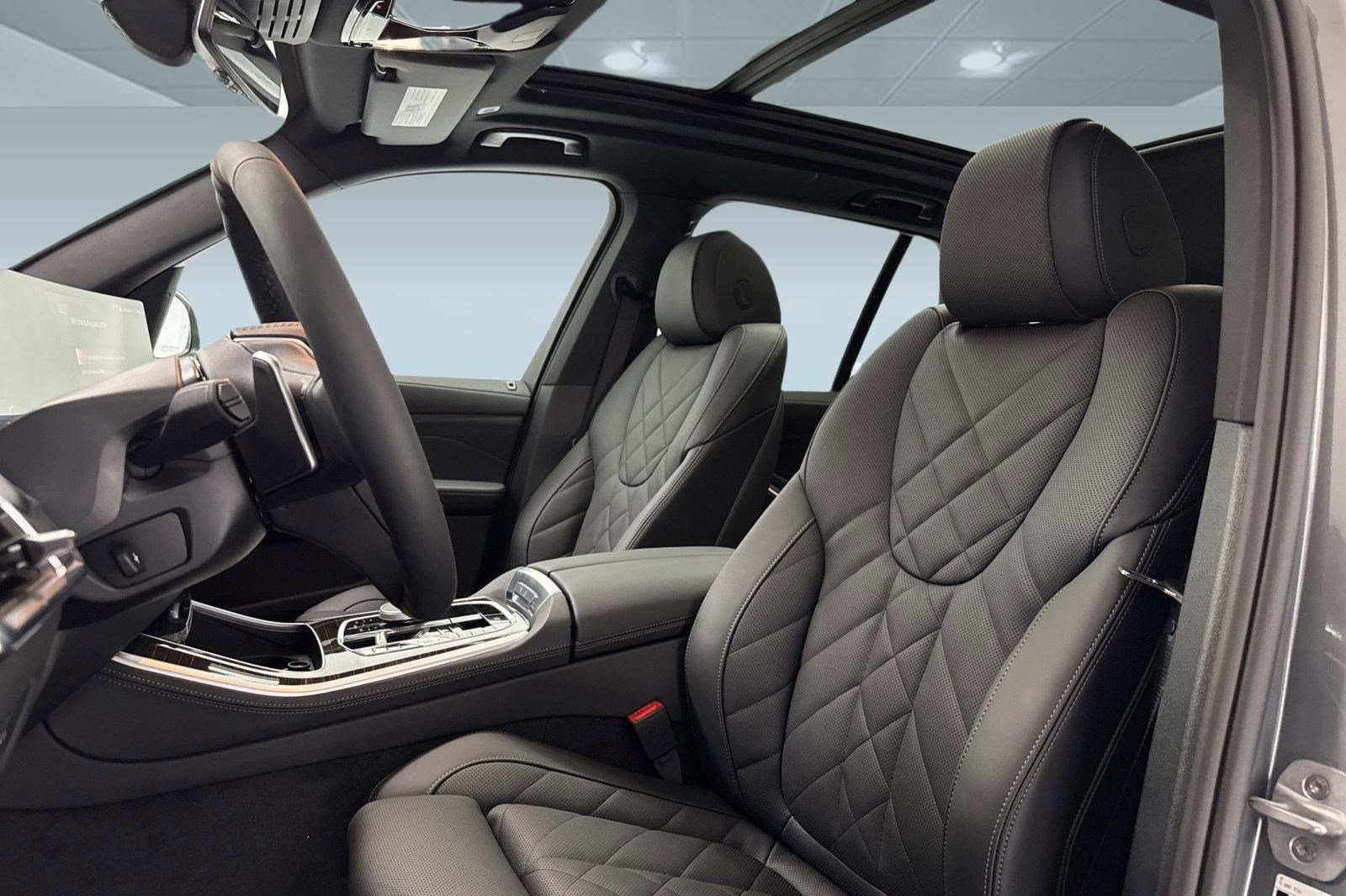 2026 BMW X5 sDrive40i photo 4