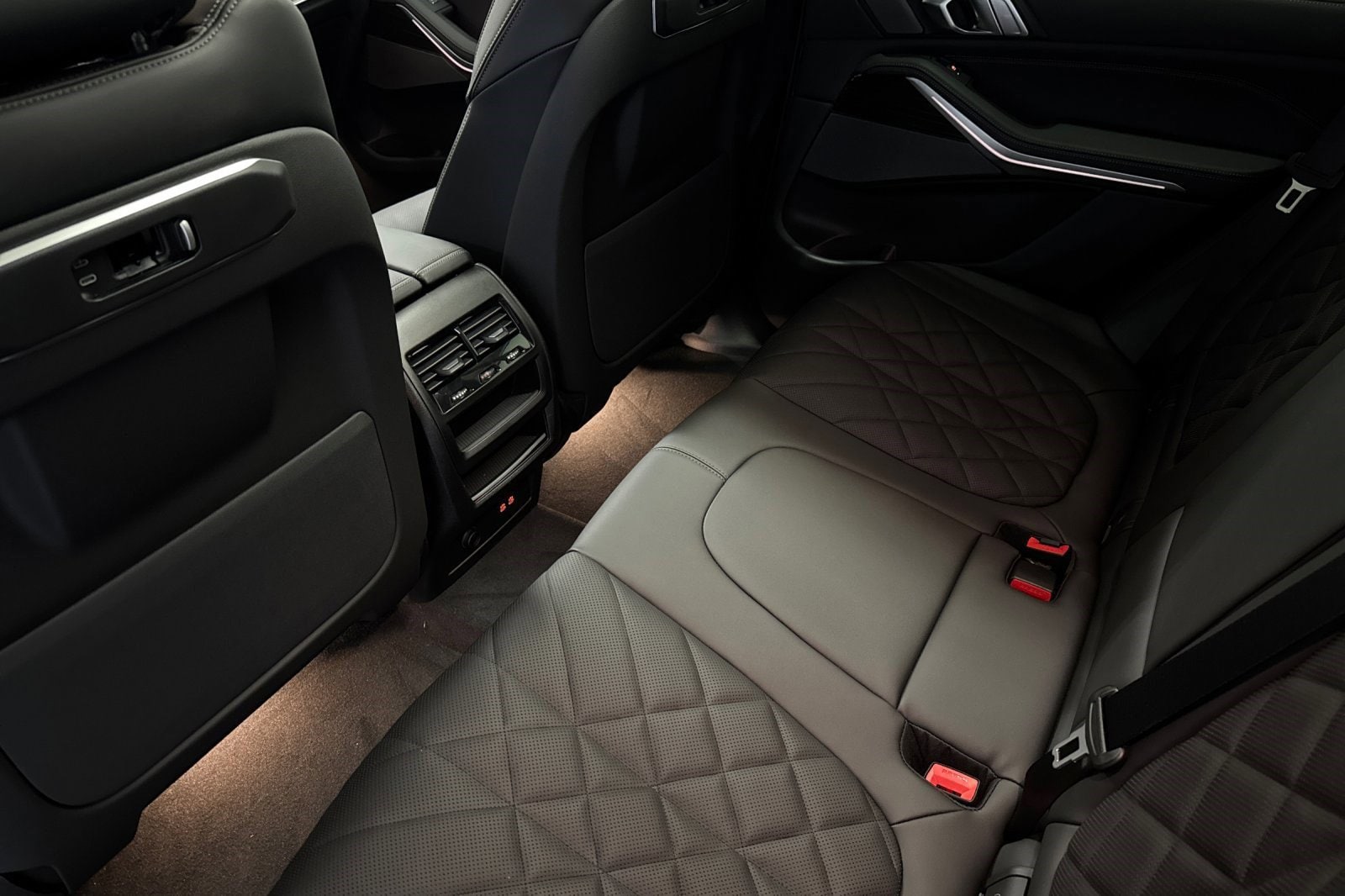 2026 BMW X5 40i - Photo 21