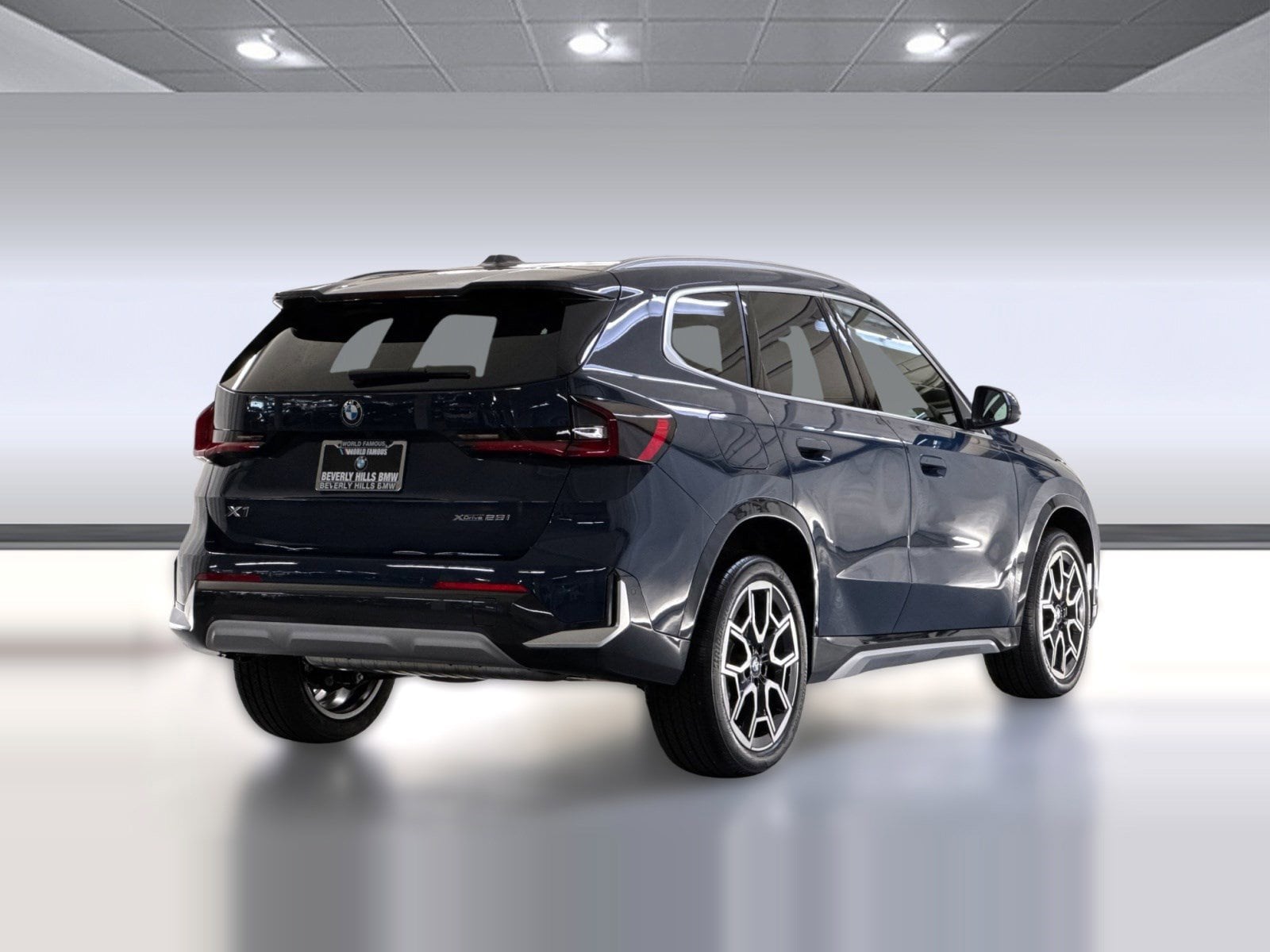 2026 BMW X1 xDrive28i photo 3