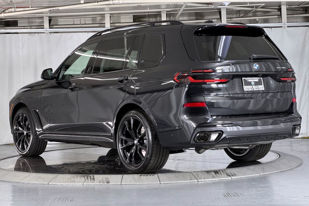 New 2027 BMW X7 xDrive40i SUV