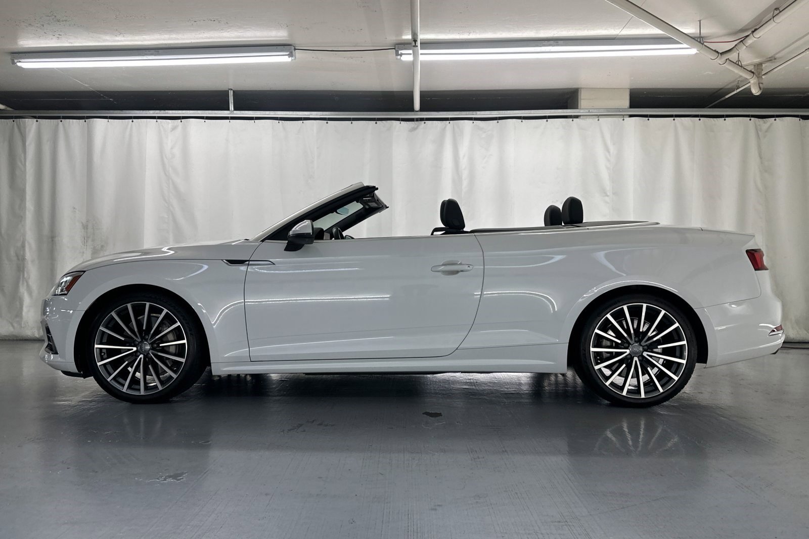 2019 Audi A5 Premium Plus Cabriolet photo 2