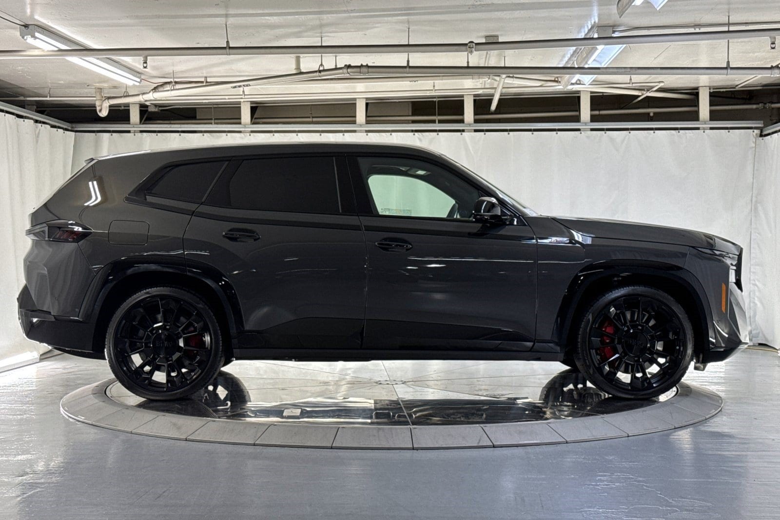 XM Label SUV