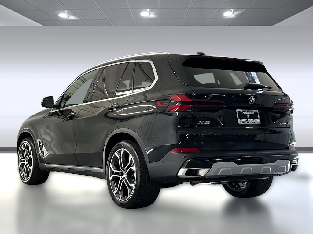 New 2026 BMW X5 sDrive40i SUV