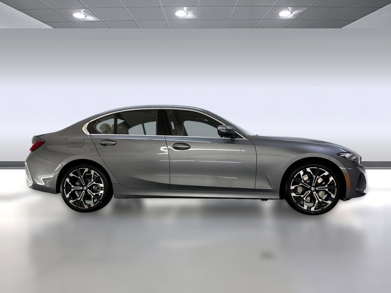 2026 BMW 330i photo 6