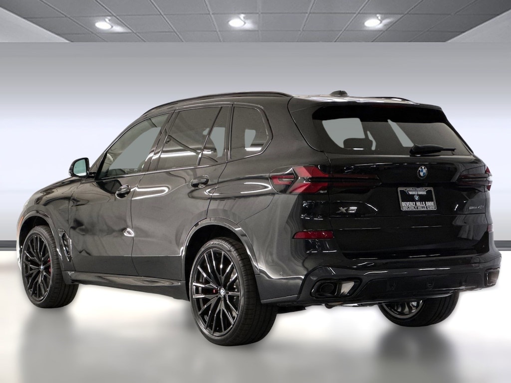 New 2026 BMW X5 sDrive40i SUV