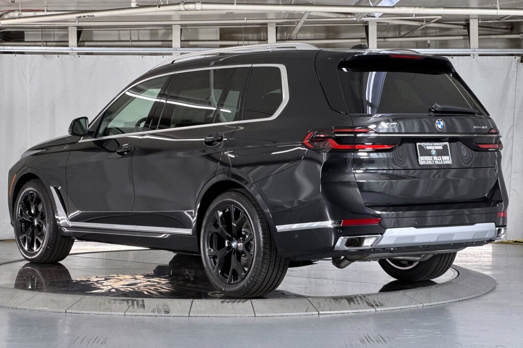 New 2027 BMW X7 xDrive40i SUV