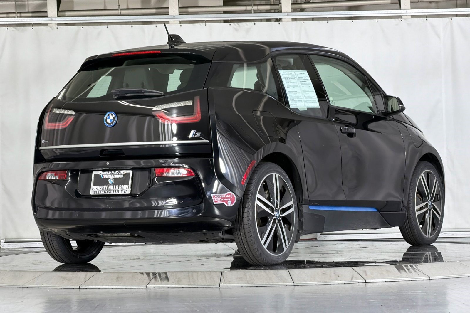 I3 Sedan