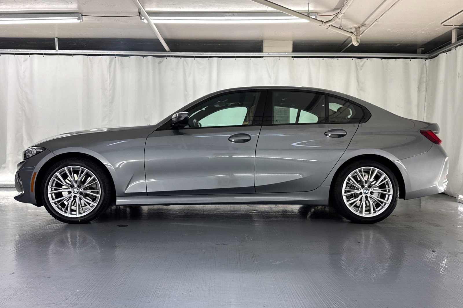 2023 Bmw 330i 3-Series photo 2
