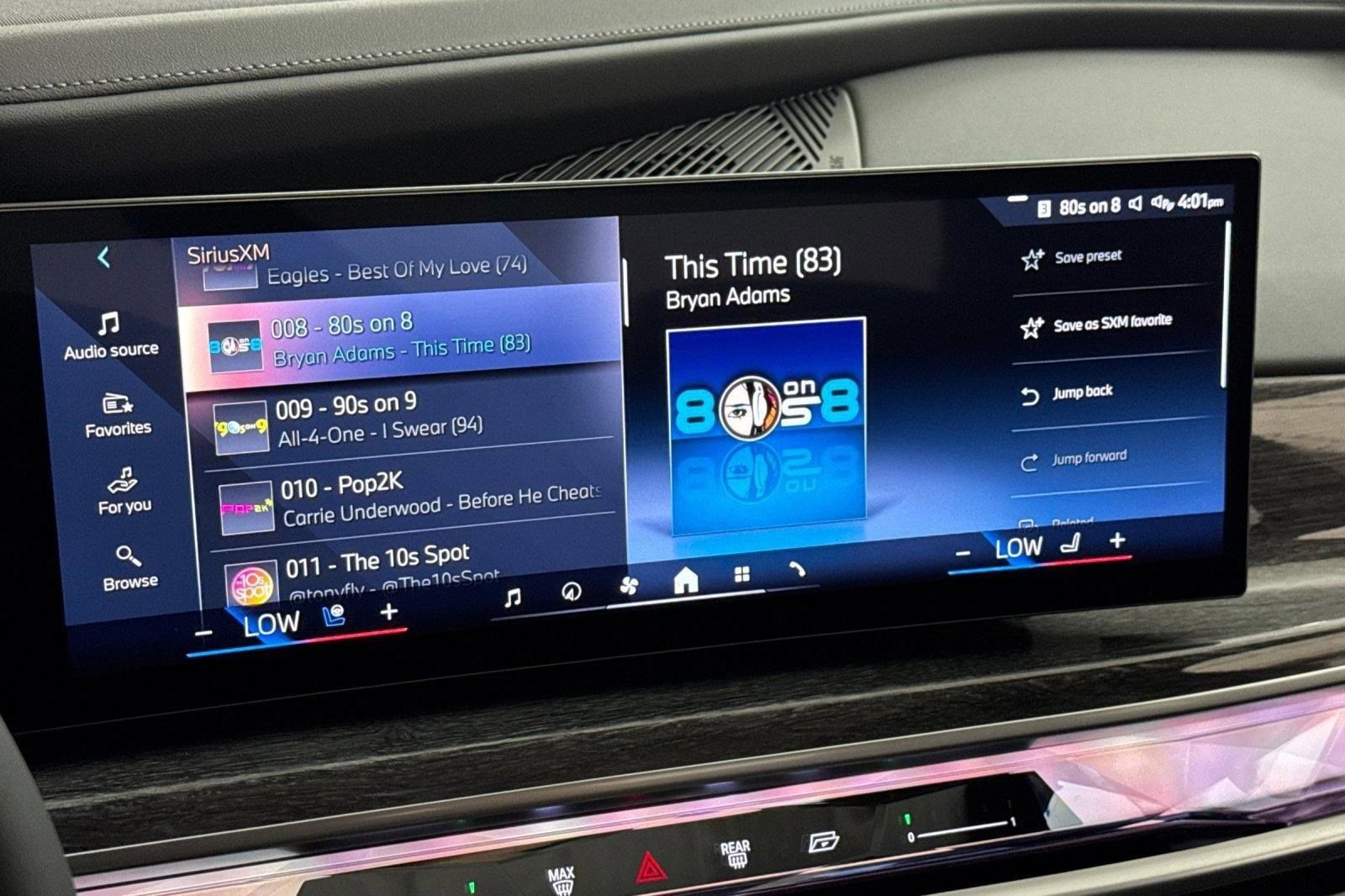 2025 BMW 7 Series 760i - Photo 23