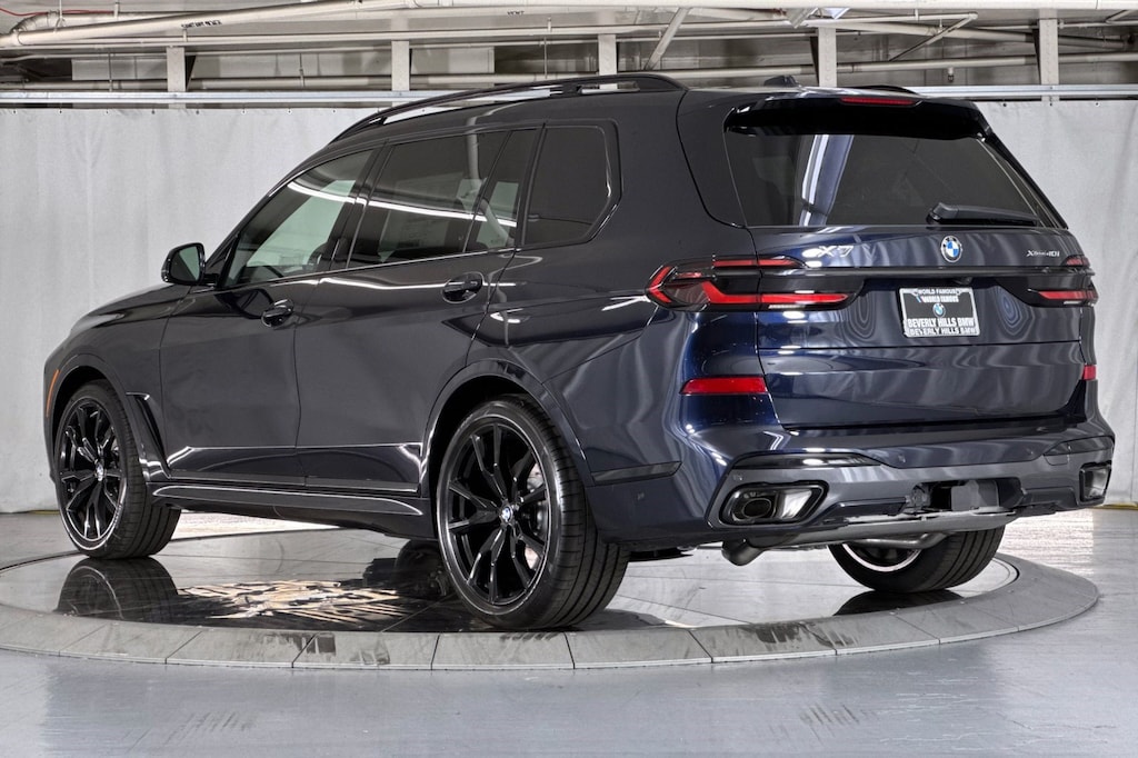 New 2027 BMW X7 xDrive40i SUV