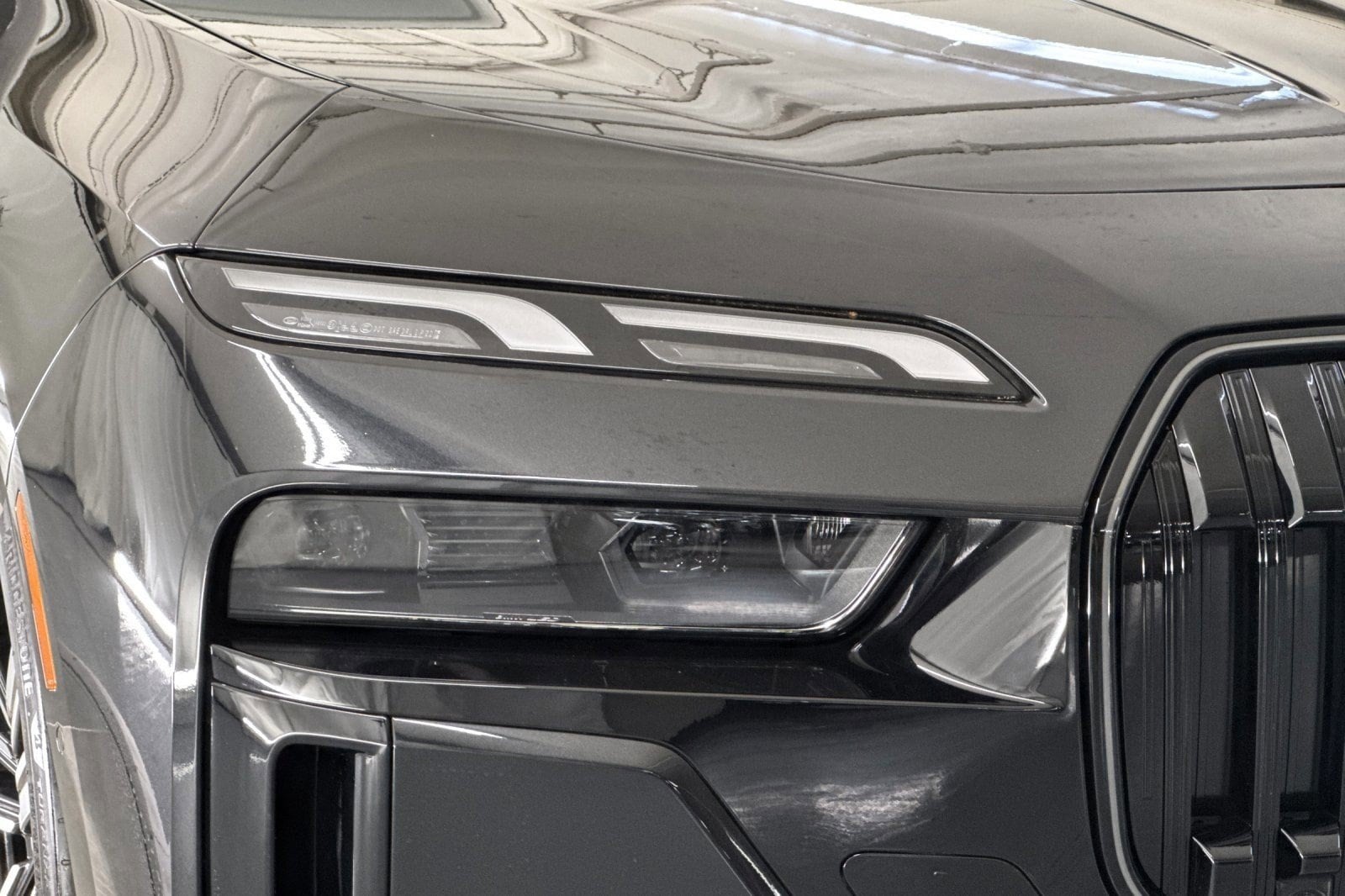 2025 BMW 7 Series 760i - Photo 11