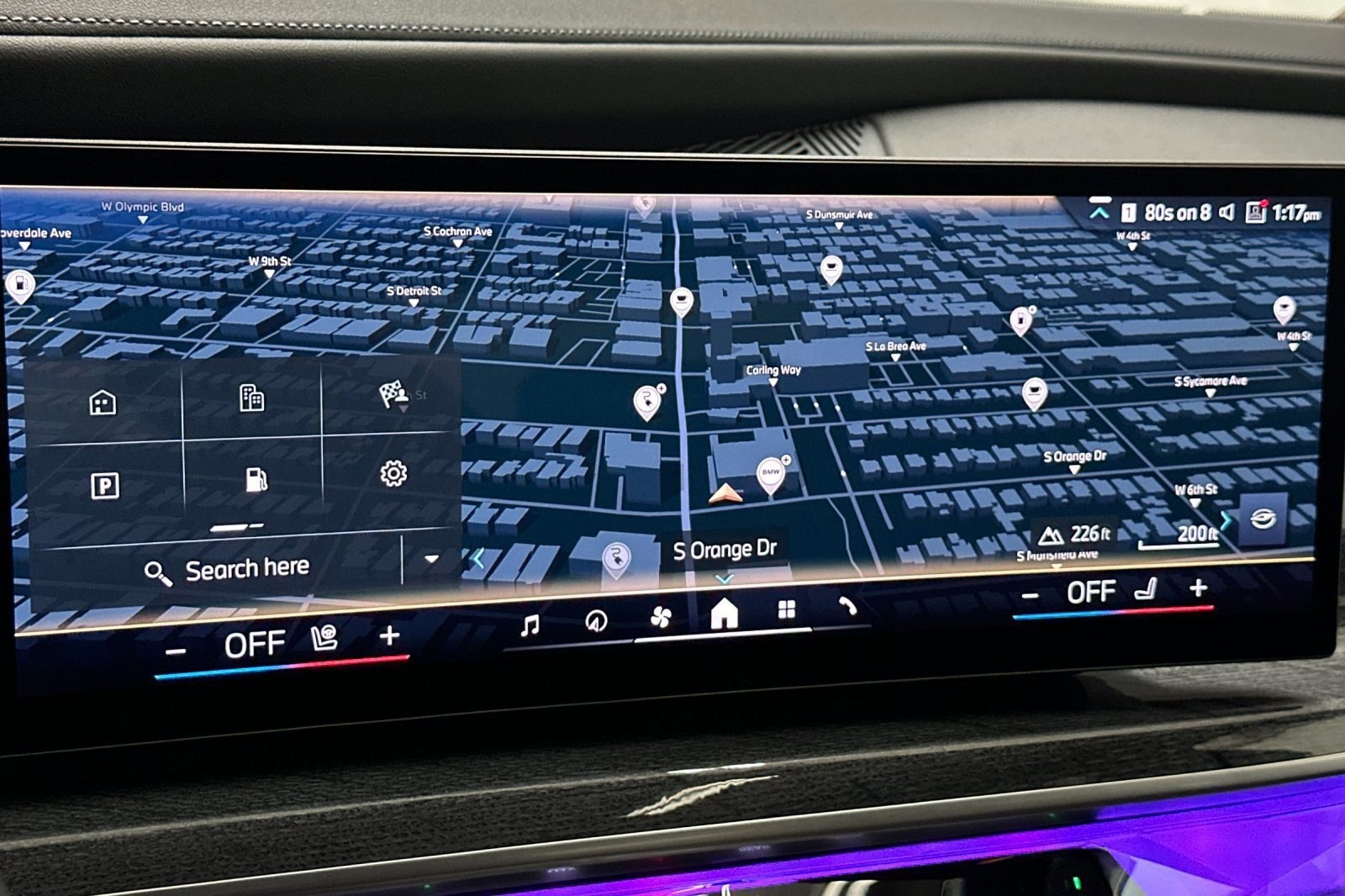 2025 BMW 7 Series 750e - Photo 26