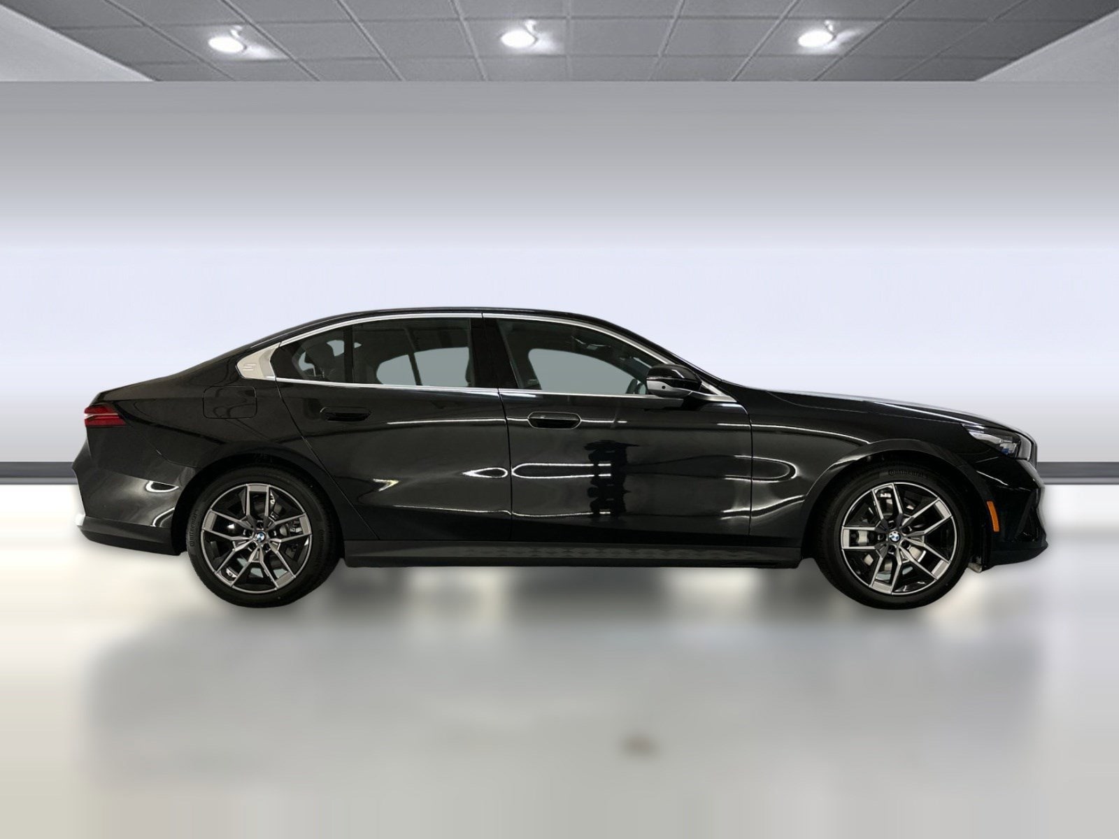 2026 BMW 530i photo 6