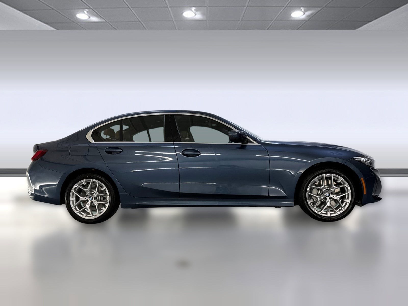 2026 BMW 330i photo 6
