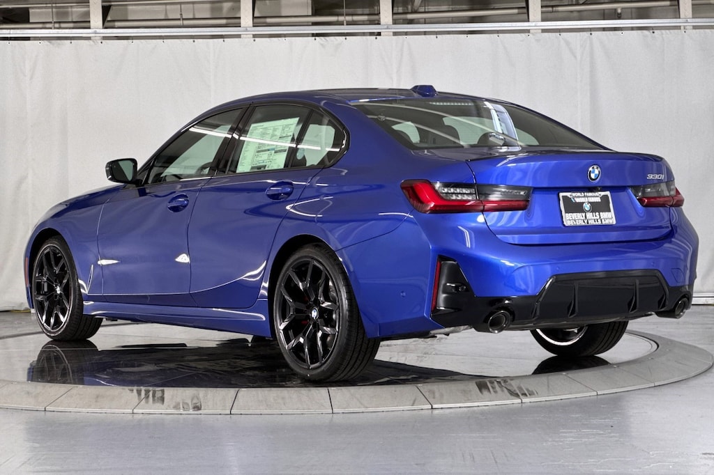 New 2026 BMW 330i Sedan