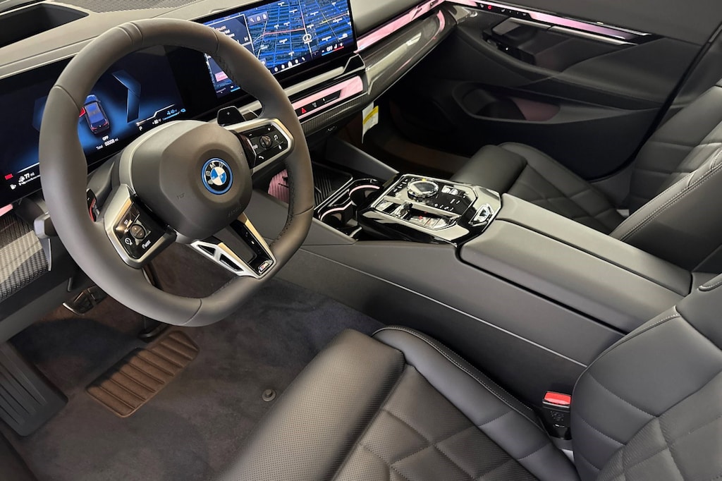 New 2027 BMW 550e xDrive Sedan