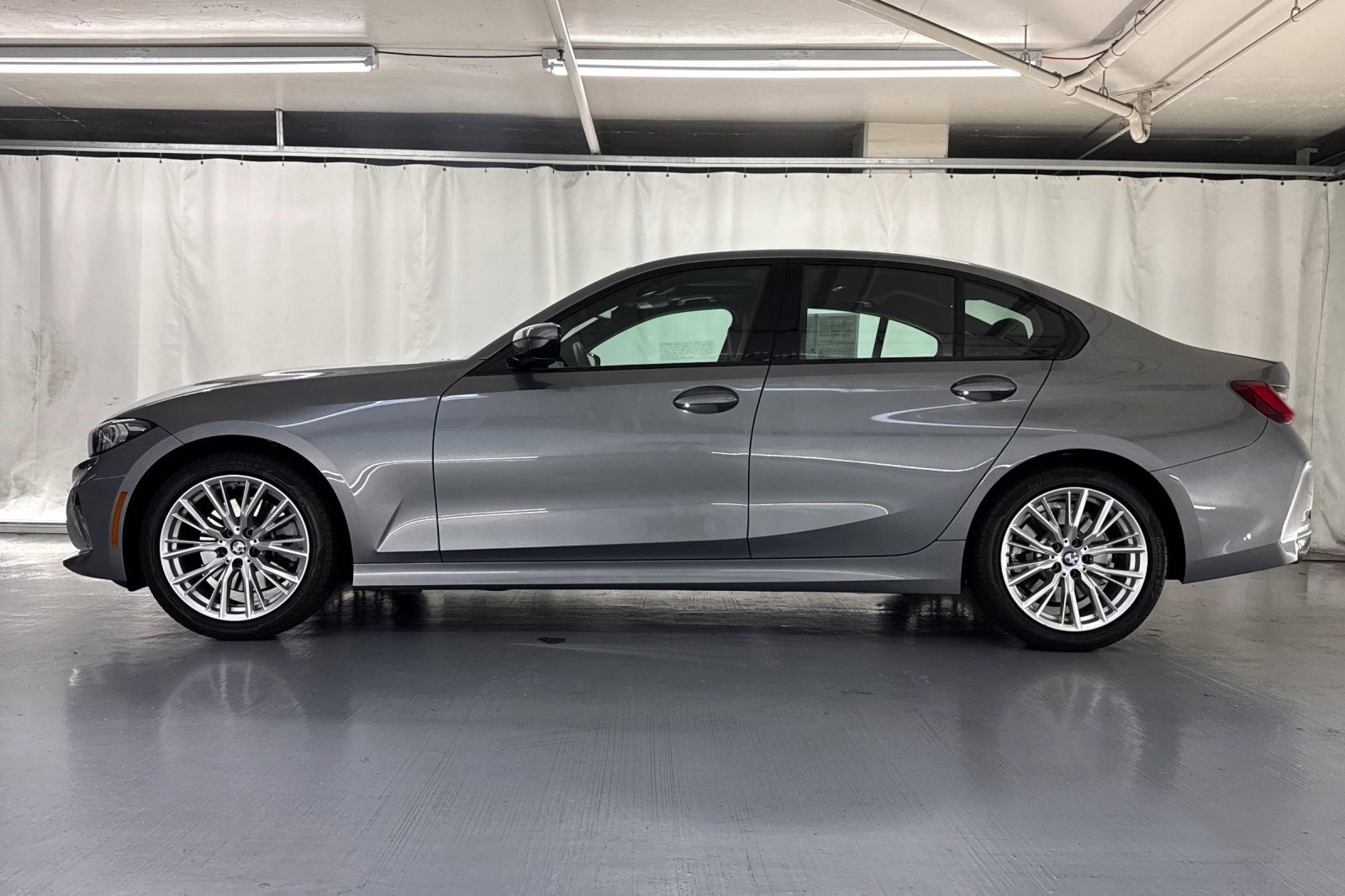 2023 Bmw 330i 3-Series photo 2