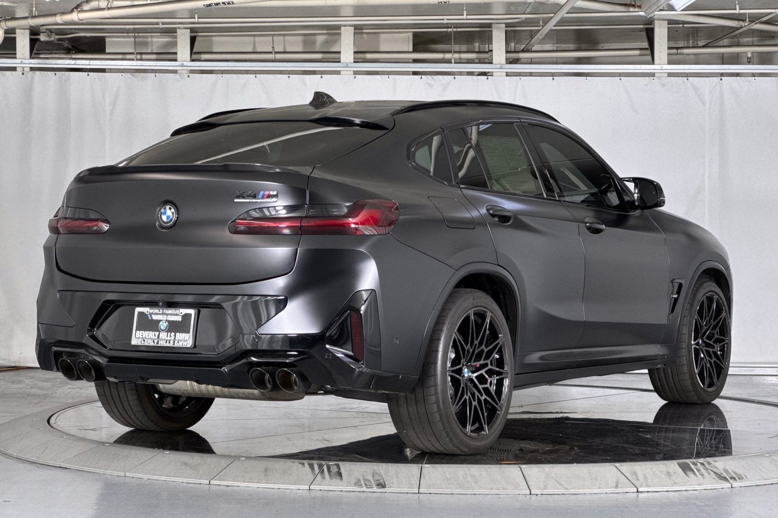 X4 M SUV