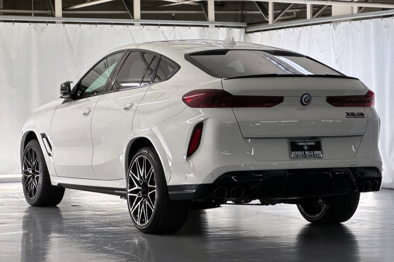 2022 Bmw X6 M photo 3