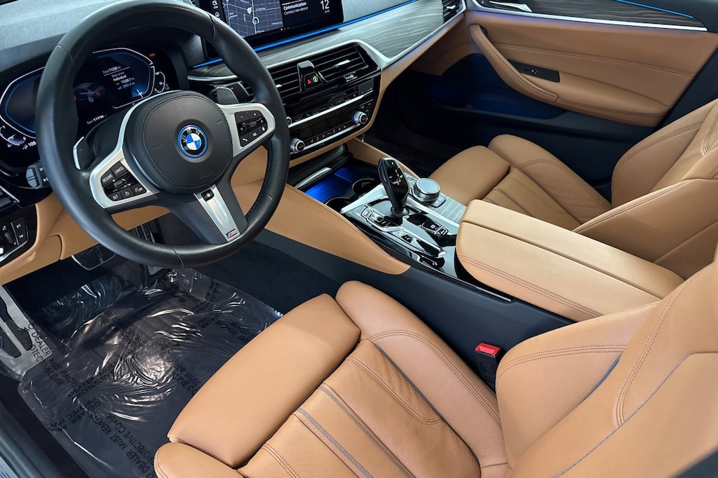 Certified 2023 BMW 530e Sedan