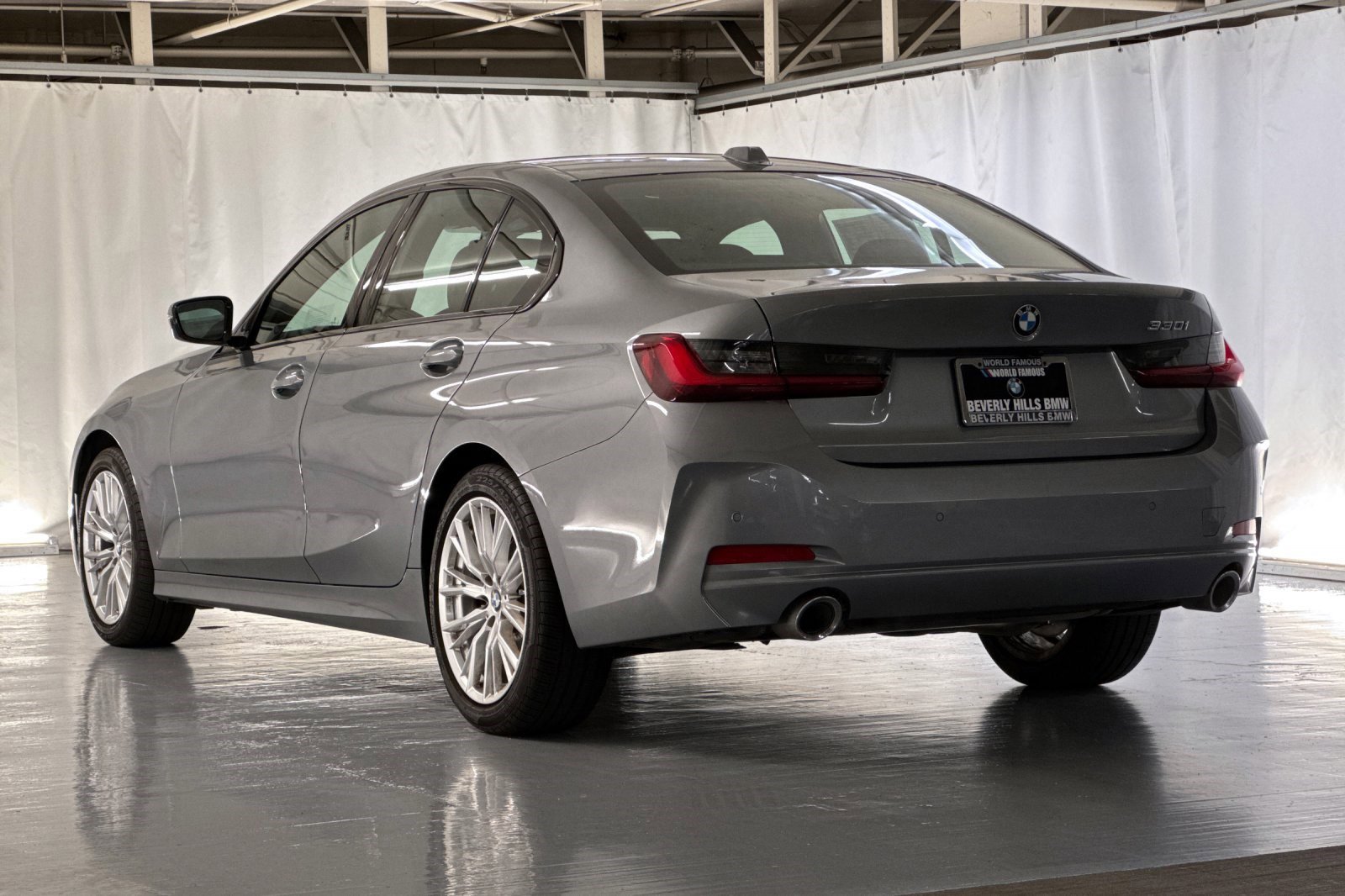 2023 Bmw 330i 3-Series photo 3