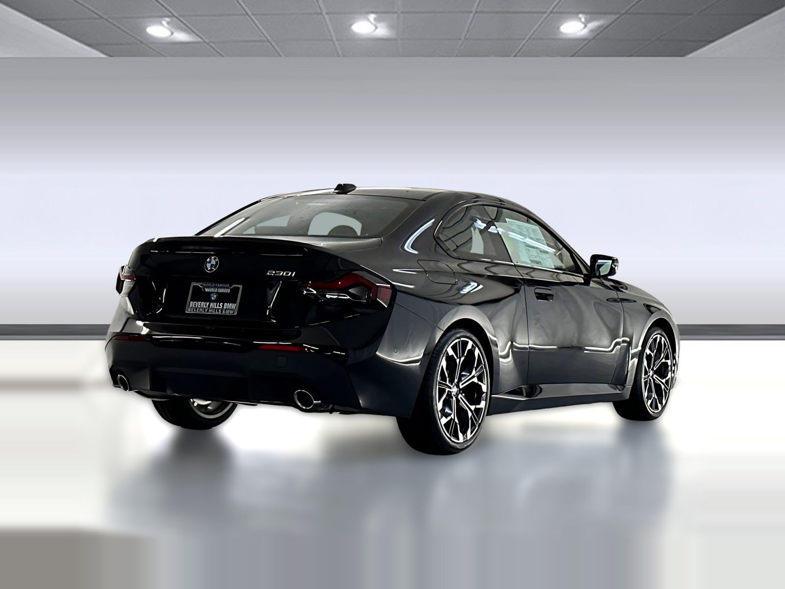 2025 BMW 230i photo 3