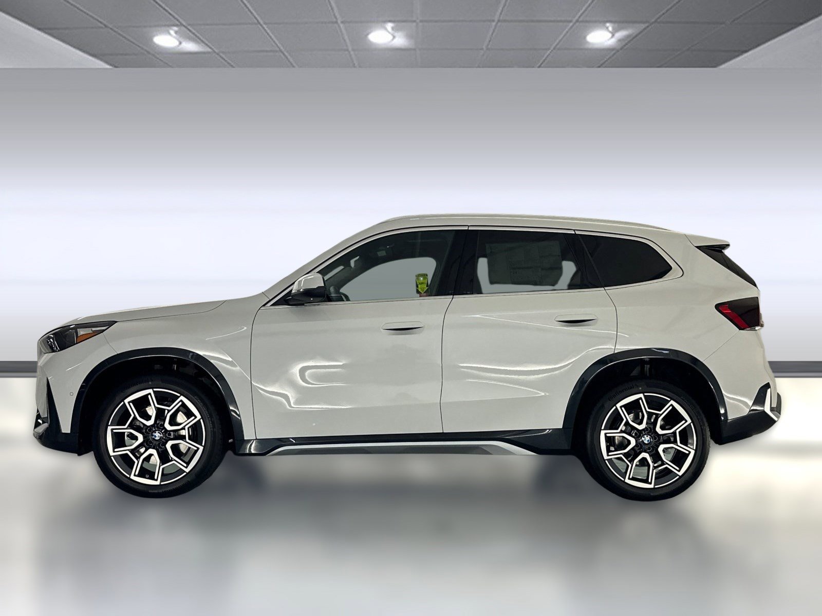 2025 Bmw X1 XDrive28i photo 2