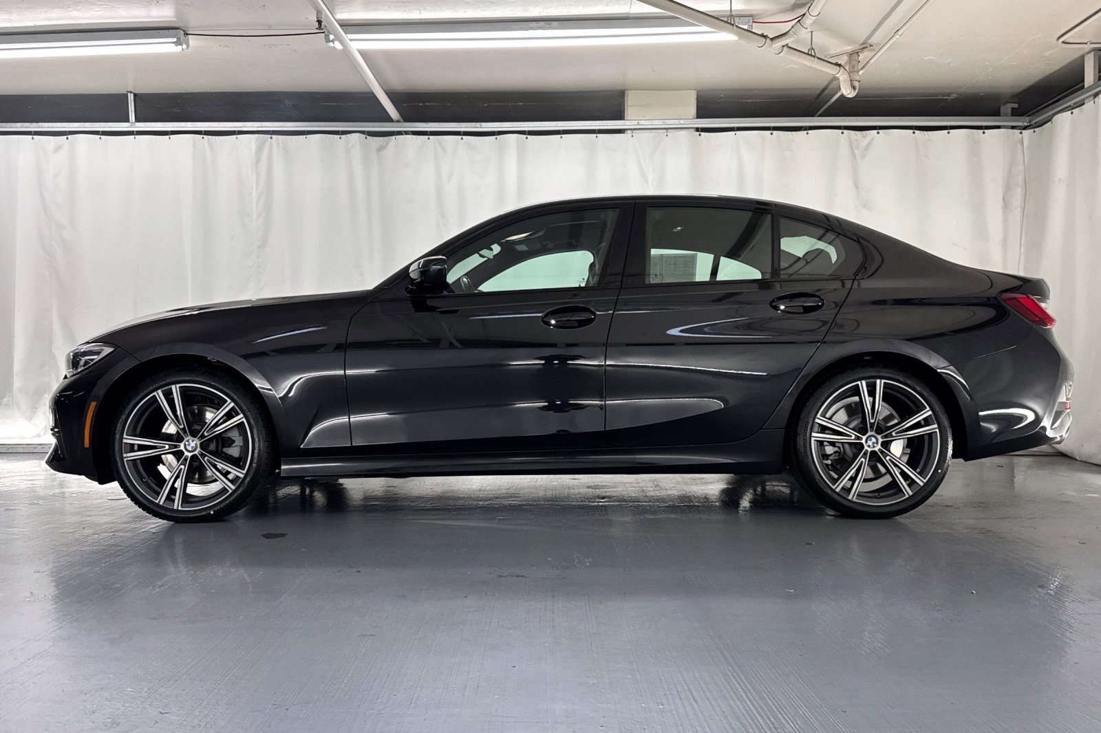 2022 Bmw 330i photo 2