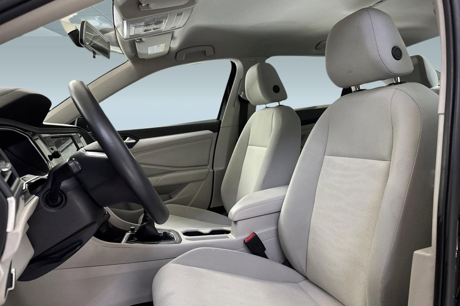 2021 Volkswagen Jetta S photo 4