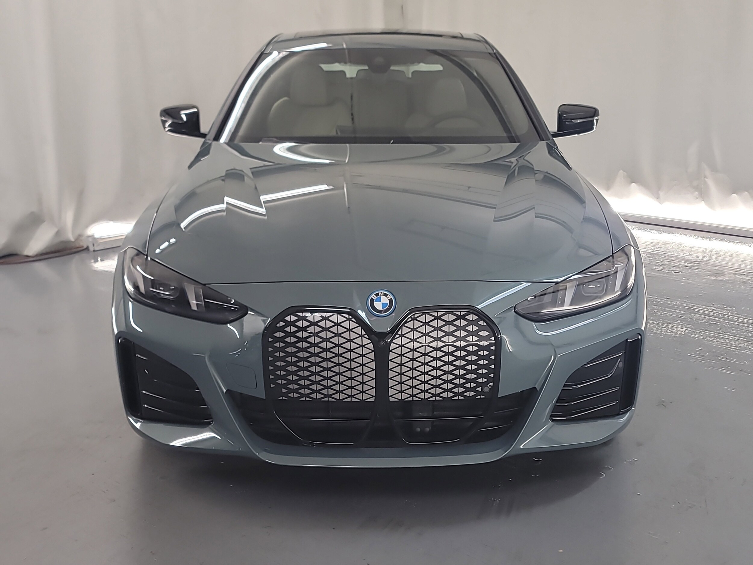 2025 Bmw i4 eDrive40 photo 2