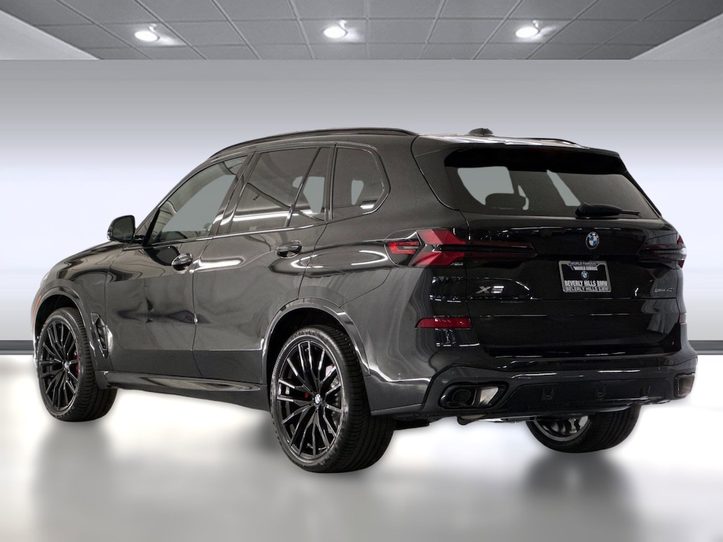 New 2026 BMW X5 sDrive40i SUV