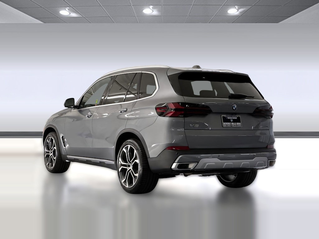 New 2026 BMW X5 sDrive40i SUV