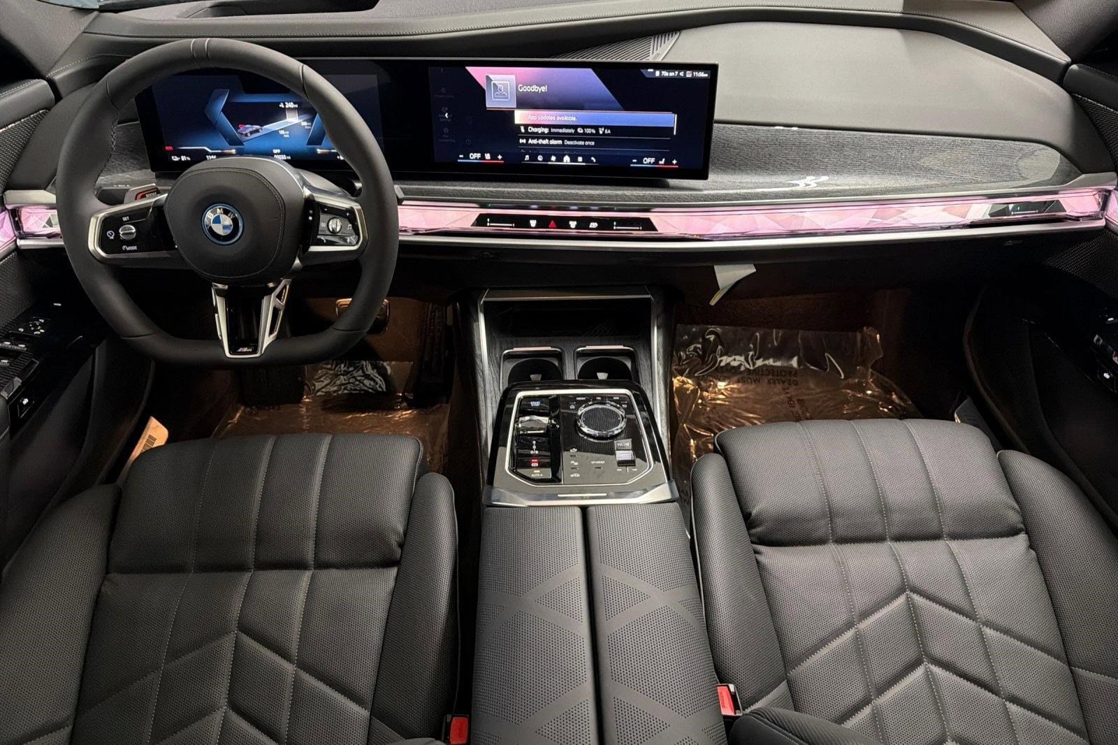 2025 BMW i7 50 - Photo 15